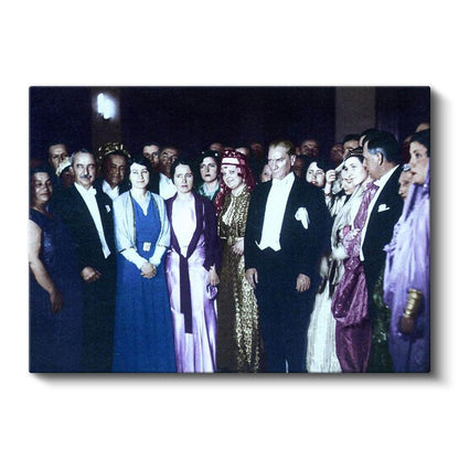 Cumhuriyet Balosu - Atatürk'ün Modern Türkiye'si Kanvas Tablo