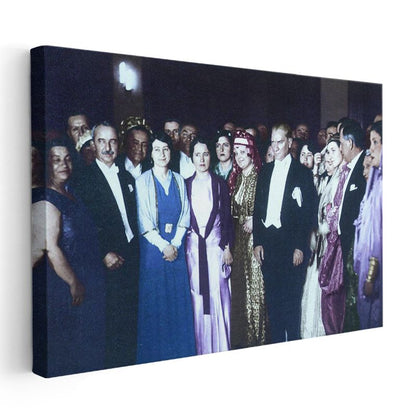 Cumhuriyet Balosu - Atatürk'ün Modern Türkiye'si Kanvas Tablo