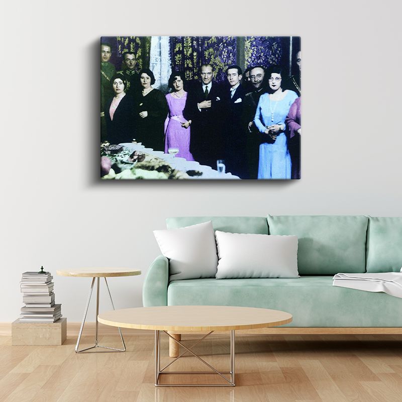 Atatürk ve Sosyal Yaşam - Seçkin Davette Kanvas Tablo