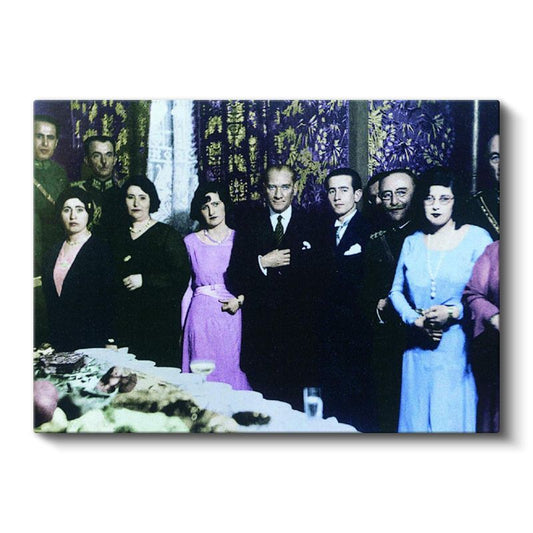 Atatürk ve Sosyal Yaşam - Seçkin Davette Kanvas Tablo