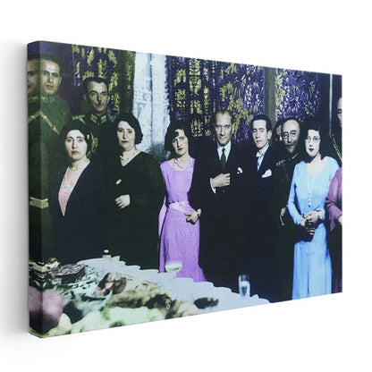 Atatürk ve Sosyal Yaşam - Seçkin Davette Kanvas Tablo