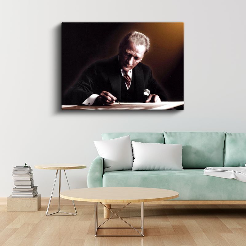 Atatürk ve İmza Anı - Tarihi Belge Hazırlarken Kanvas Tablo