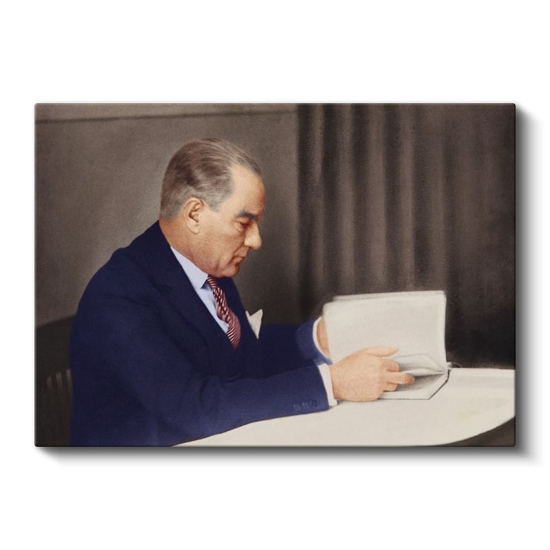 Atatürk ve Okuma Anı - Bilgi ve Kültür Kanvas Tablo