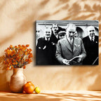 Yatay Kanvas Tablo Atatürk Heyetle Kitap İnceleme Atatürk Tablosu Ev Ofis Duvar Dekoru