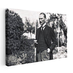 Yatay Kanvas Tablo Atatürk Bahçede Bastonlu Duruş Atatürk Tablosu Ev Ofis Duvar Dekoru
