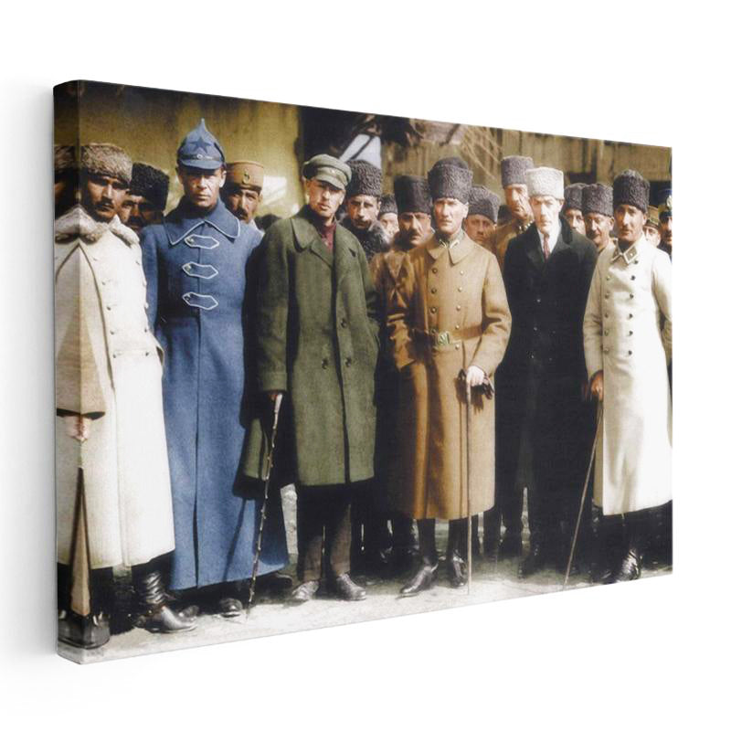 Yatay Kanvas Tablo Atatürk Kalpaklı Kışlık Kıyafet Atatürk Tablosu Ev Ofis Duvar Dekoru