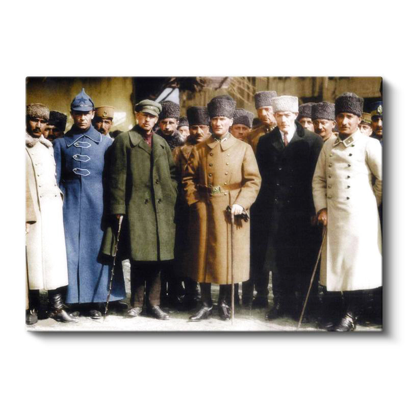 Yatay Kanvas Tablo Atatürk Kalpaklı Kışlık Kıyafet Atatürk Tablosu Ev Ofis Duvar Dekoru