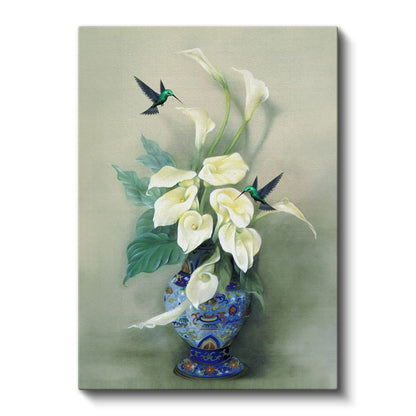 Zarif Kala Çiçekleri - Sinek Kuşları ile Beyaz Çiçek Buketi Kanvas Tablo