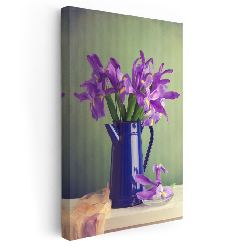 Mor İrisler - Mavi Vazoda Zarif Çiçek Aranjmanı Kanvas Tablo