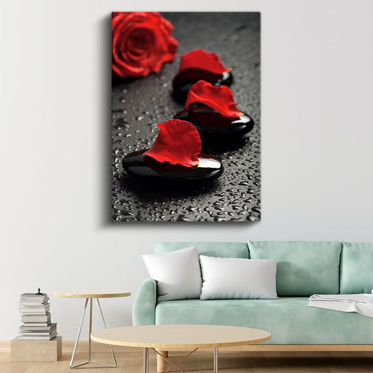 Kırmızı Gül Yaprakları - Siyah Taşlar Üzerinde Dramatik Kompozisyon Kanvas Tablo