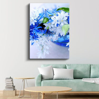 Mavi Beyaz Çiçekler - Zarif Bahar Kompozisyonu Kanvas Tablo