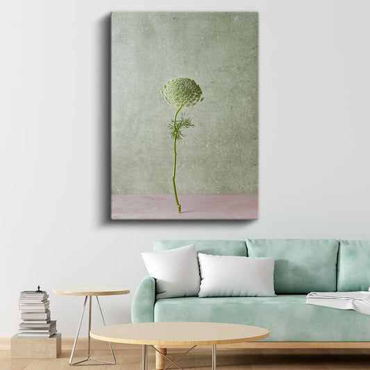 Yeşil Çiçek Tomurcuğu - Minimalist Botanik Detay Kanvas Tablo