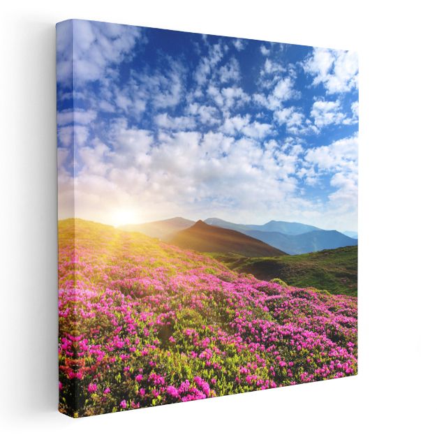 Renkli Laleler - Hasır Sepette Bahar Çiçekleri Kanvas Tablo