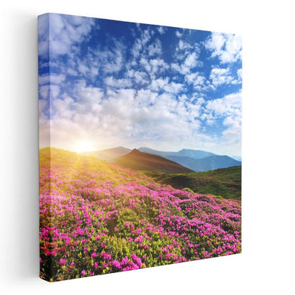 Renkli Laleler - Hasır Sepette Bahar Çiçekleri Kanvas Tablo