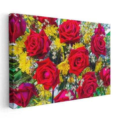 Kırmızı Güller - Canlı Renkli Çiçek Buketi Kanvas Tablo