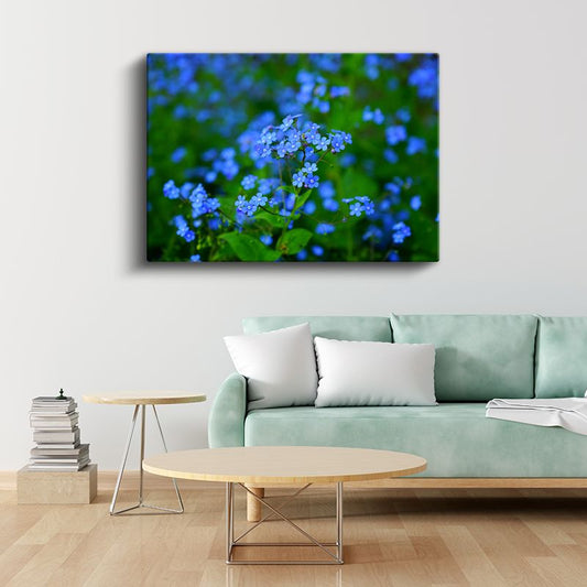 Mavi Unutma Beni - Yeşillikler Arasında Zarif Çiçekler Kanvas Tablo