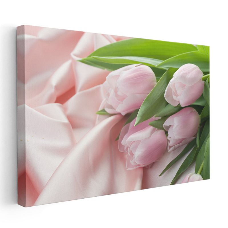 Pembe Laleler - İpek Kumaş Üzerinde Zarif Buket Kanvas Tablo