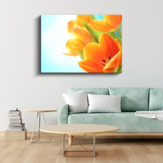 Turuncu Lale - Güneş Işığında Parlayan Çiçekler Kanvas Tablo