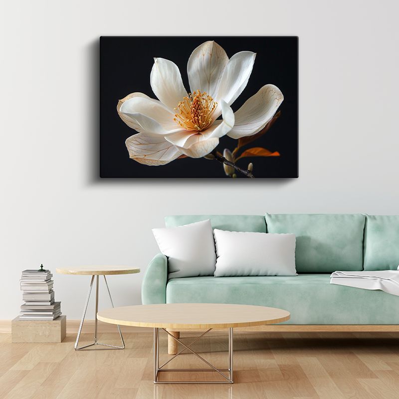 Beyaz Manolya - Altın Tozlu Zarif Çiçek Portresi Kanvas Tablo