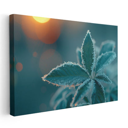 Kırağılı Yapraklar - Gün Doğumunda Kristal Detaylar Kanvas Tablo