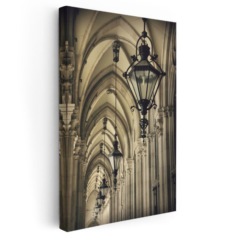 Gotik Mimari - Tarihi Koridor Fenerleri Kanvas Tablo