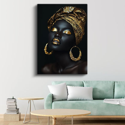 Altın İhtişam - Zarif Detaylarla Süslenmiş Portre Kanvas Tablo