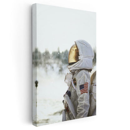 Uzay Kaşifi - Altın Vizörlü Astronot Kanvas Tablo