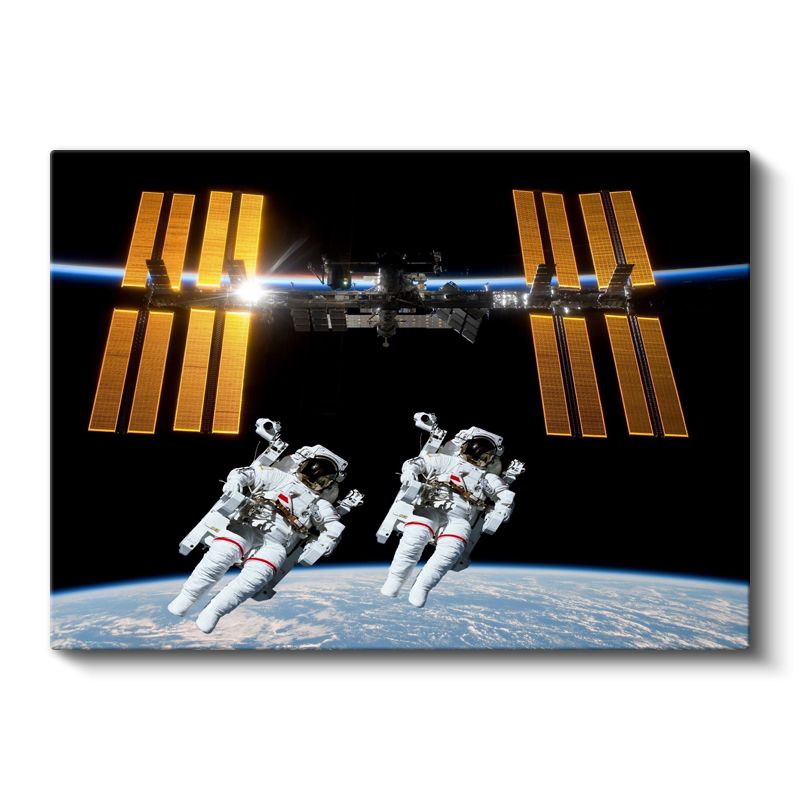 Uzay İstasyonu ve Astronotlar - Yıldızlar Arasında Keşif Kanvas Tablo