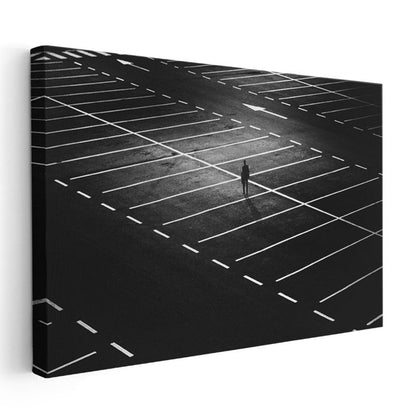 Yalnızlık - Boş Otoparkta Tek Figür Kanvas Tablo