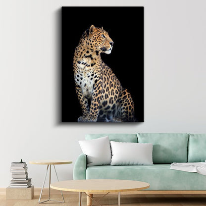 Asil Leopar - Zarif Duruşlu Benekli Yırtıcı Kanvas Tablo