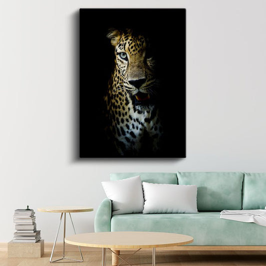 Gölgeli Leopar - Gizemli Bakışlı Yırtıcı Kanvas Tablo