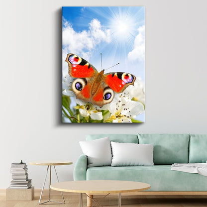 Turuncu Kelebek - Çiçek Üstünde Narin Kanatlar Kanvas Tablo