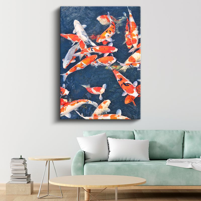 Koi Balıkları - Mavi Suda Dans Eden Turuncu-Beyaz Japon Balıkları Kanvas Tablo