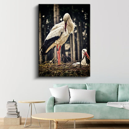 Leylek Ailesi - Yuvada Duran Zarif Leylekler Kanvas Tablo