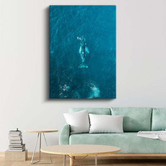 Okyanus Balinası - Mavi Derinliklerde Yüzen Devasa Memeli Kanvas Tablo