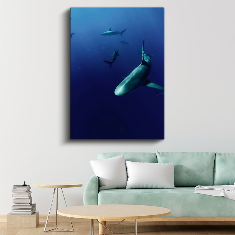Köpekbalığı Sürüsü - Derin Mavide Yüzen Avcılar Kanvas Tablo