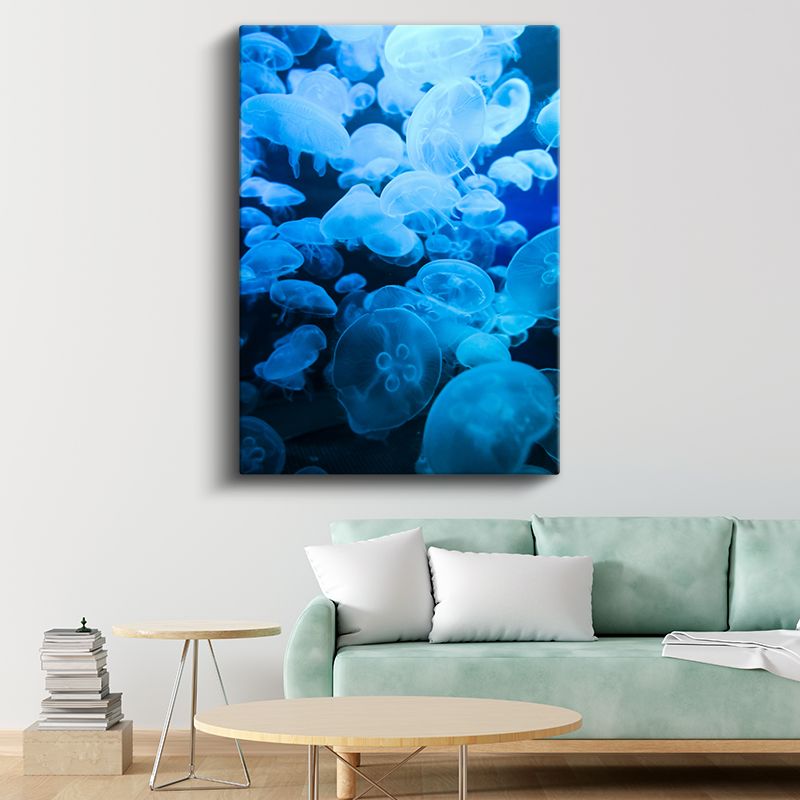 Mavi Denizanaları - Derin Sularda Dans Eden Şeffaf Topluluk Kanvas Tablo