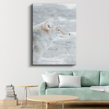 Kutup Tilkisi - Karlı Manzarada Beyaz Tüylü Bakış Kanvas Tablo