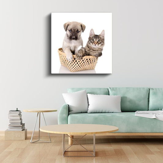 Sepetteki Dostlar - Yavru Köpek ve Kedi İkilisi Kanvas Tablo