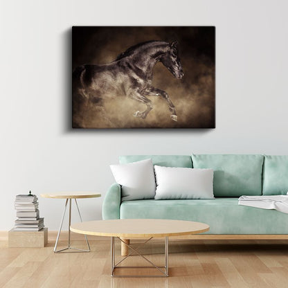 Siyah Aygır - Tozlu Zeminde Koşan Güçlü At Kanvas Tablo