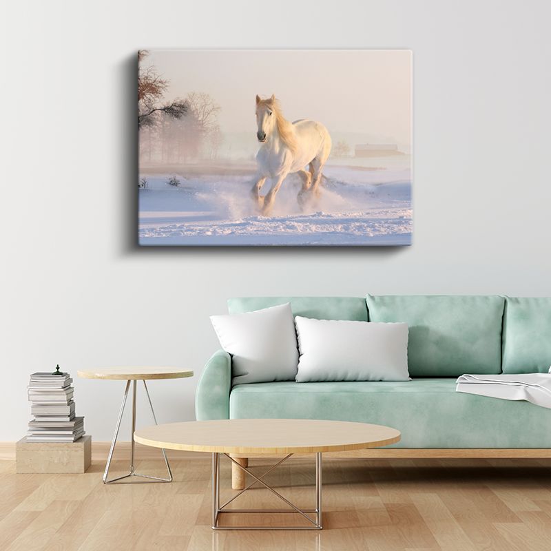 Kış Koşusu - Karlı Zeminde İlerleyen Beyaz At Kanvas Tablo