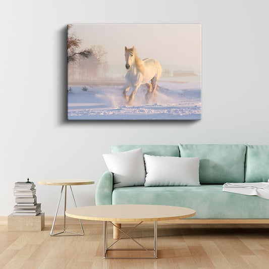 Kış Koşusu - Karlı Zeminde İlerleyen Beyaz At Kanvas Tablo