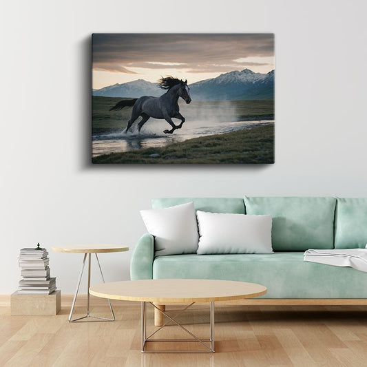 Dağ Atı - Sığ Suda İlerleyen Gri Yabani Kanvas Tablo