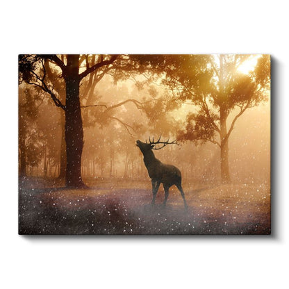 Orman Geyiği - Sisli Ağaçlar Arasında Yaban Hayatı Kanvas Tablo