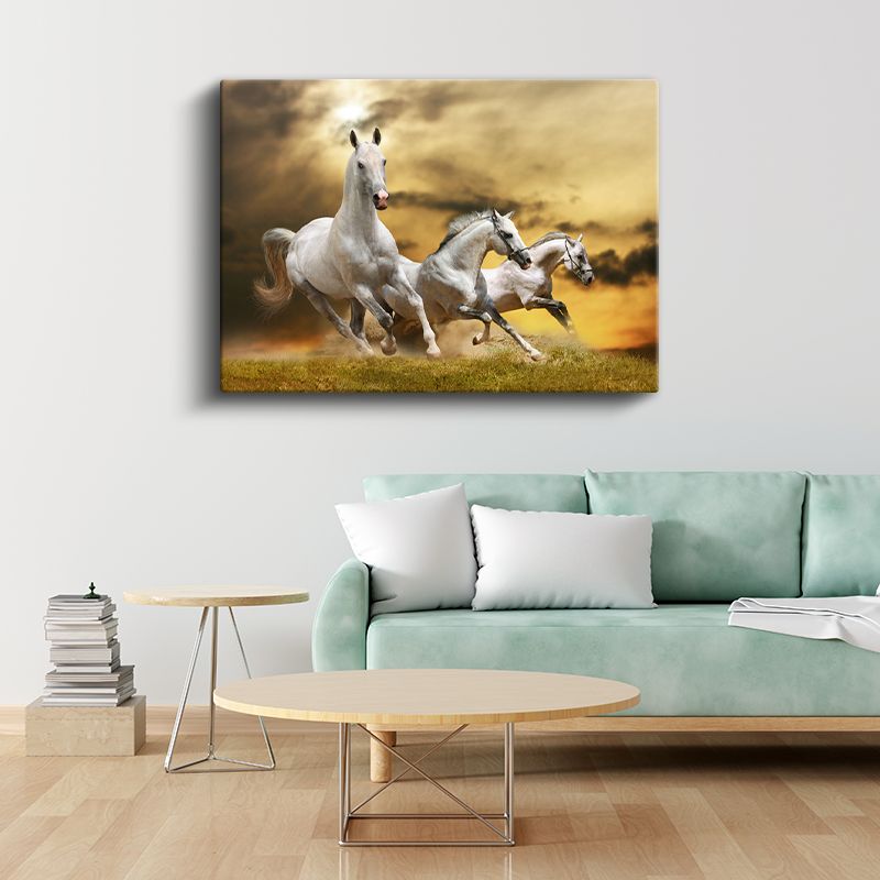Beyaz Üçlü - Çayırda Koşan Arap Atları Kanvas Tablo
