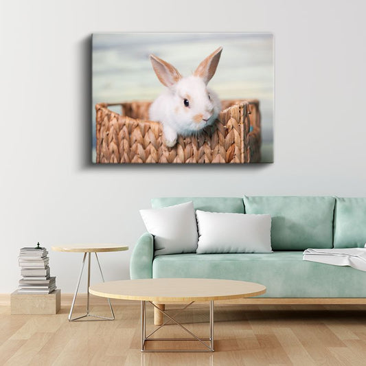 Sepet İçindeki Tavşan - Sevimli Beyaz Kemirgen Kanvas Tablo