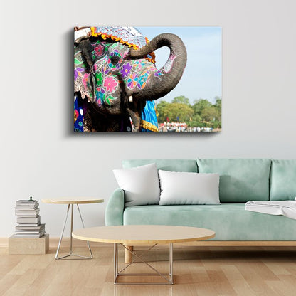 Festival Fili - Renkli Desenli Hint Geleneği Kanvas Tablo