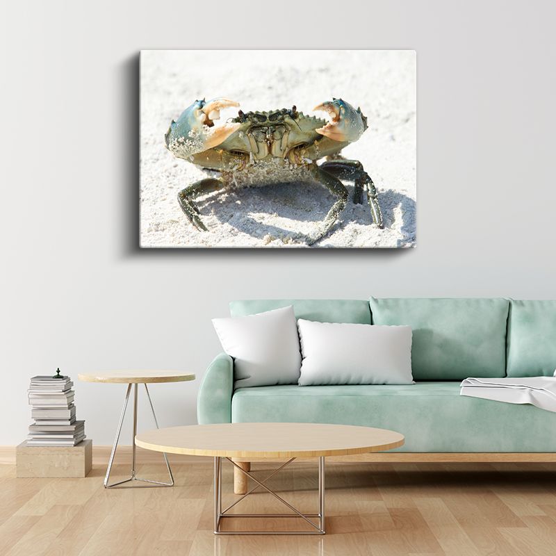 Mavi Yengeç - Beyaz Kumda Savunma Pozisyonu Kanvas Tablo