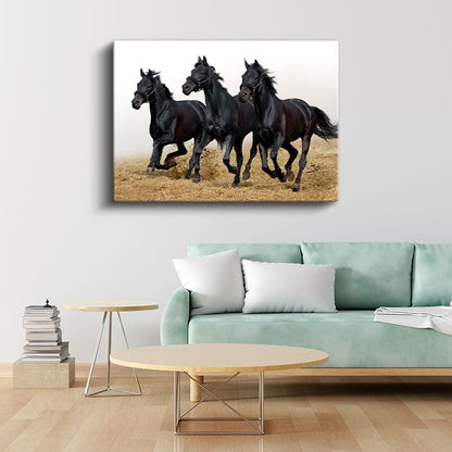 Siyah Atlar - Kumda Koşan Özgür Üçlü Kanvas Tablo