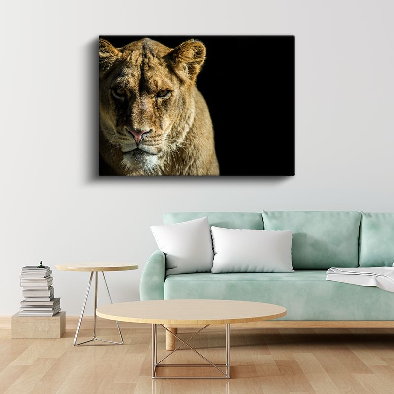 Dişi Aslan - Altın Tüylü Kraliçe Portresi Kanvas Tablo